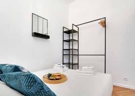 Beautiful Apartment - 1br/4p - Near Nation 3