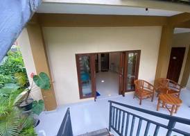 Capital O 93881 Jero House 2