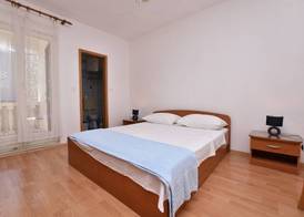 Apartments and Rooms Jakov 4