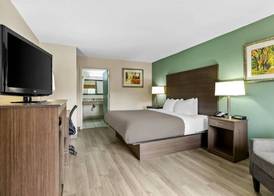 Quality Inn Hillsville 5