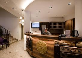 Aparthotel Dorfplatzl Garni Apartments & B&B 2