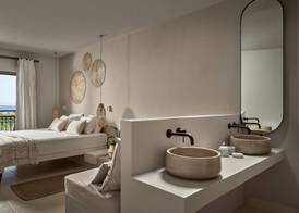The Bay Hotel & Suites 5