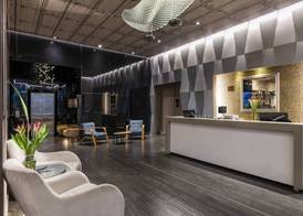 Hotel 100 Luxury Suites by Preferred 5
