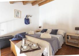 Salomone Apt 8 With Balcony by Wonderful Italy 3