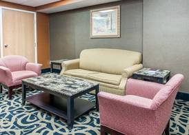 Quality Inn Defiance 2