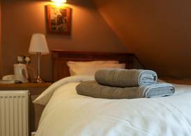 The Hollybush Inn and B&B 5