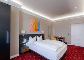 2H Horizon Hotel 2