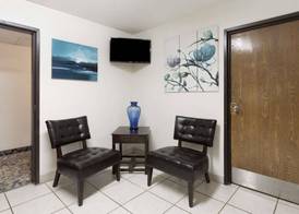Super 8 by Wyndham Hampton 2