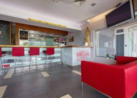 Dream Hotel 3