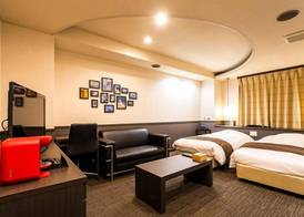 Hotel Double Funabashi 5