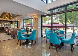 Cosmos Hotel Danang 3