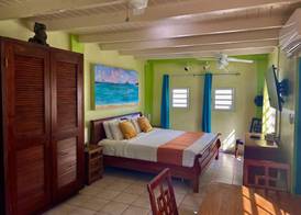 Azure Hotel and Art Studio 5