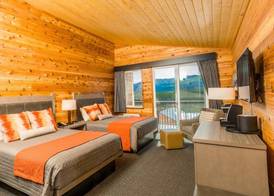 Denali Bluffs Hotel 5