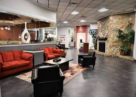 Ramada by Wyndham Jacksonville Hotel & Conference Center 4