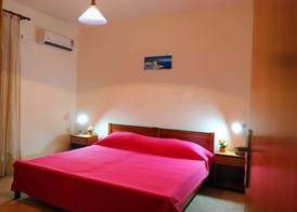 Nikos 2 Studios & Apartments 5