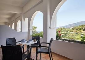 Kerame Studios & Apartments 4