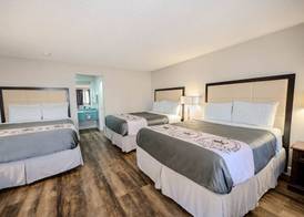 RIVER OAK INN 4