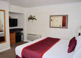 Travelers Inn 5