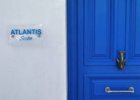 Santorini Traditional Suites 4