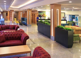 Club Aqua Plaza 2