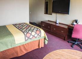 Econo Lodge Erie near Casino 5
