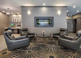 BEST WESTERN PLUS Carlton Plaza Hotel 4