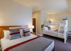 Raheen Woods Hotel 3