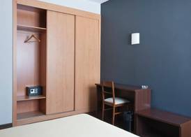 Hostal T4 4