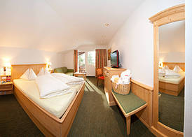Schi- und Wanderhotel Berghof 2
