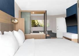 SpringHill Suites by Marriott Holland 4