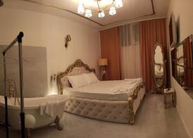 Hotel Gloria KS 5