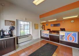 Motel 6-San Antonio, TX - Downtown - Market Square 2