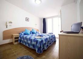 Hotel TV 2