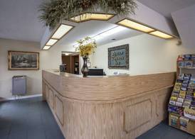 Reagan Resorts Inn 3