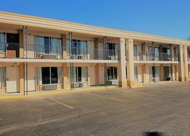 ASHEVILLE AIRPORT INN 5