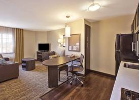 Candlewood Suites INDIANAPOLIS AIRPORT by IHG 5