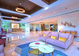 Golden Tulip Agra 5
