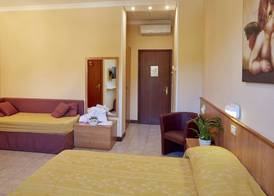 Hotel Plaza 3
