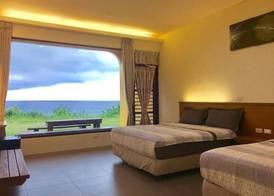White Sand Beach 32 5