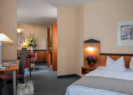 Victor's Residenz-Hotel Berlin Tegel 2
