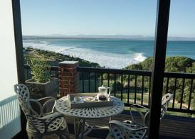 Shaloha Guesthouse on Supertubes 2