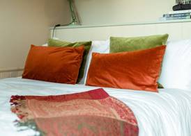 Great Ashley Farm Holiday Cottage & Shepherds Huts 4