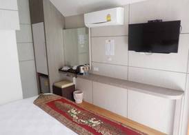 Charming Lipe Beach Resort 3