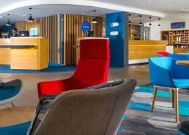 Holiday Inn Express LONDON - HAMMERSMITH by IHG 3