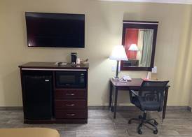 Super 8 by Wyndham Mesa Downtown Near Convention Center 5