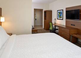 Holiday Inn Express LODI by IHG 4
