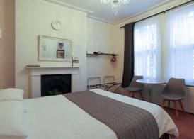 Primrose Guest House 4
