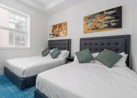 Plush Hotel Downtown Toronto 3