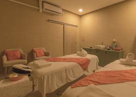 Beachwood Hotel and Spa at Maafushi 3