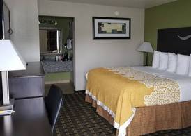 Days Inn by Wyndham West Memphis 3